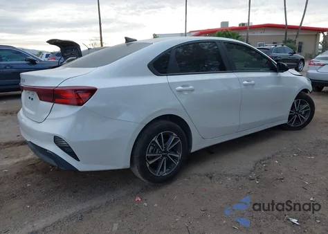 2023 Kia Forte Lxs z USA, uszkodzony, nr VIN 3KPF24ADXPE668371
